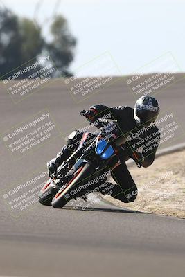 media/Nov-02-2025-Lets Ride (Sun) [[f7a3caa734]]/B Group/1220pm (Turn 2 Outside)/